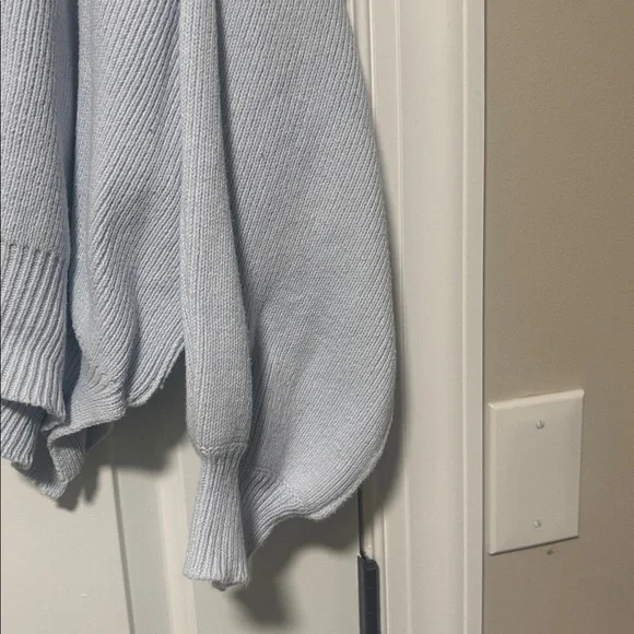 SOLAI Light Blue Women's Crew Neck Sweater SIZE LARGE - Picture 3 of 5